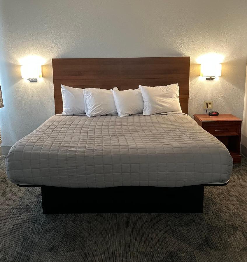 Motel Travelodge By Wyndham South