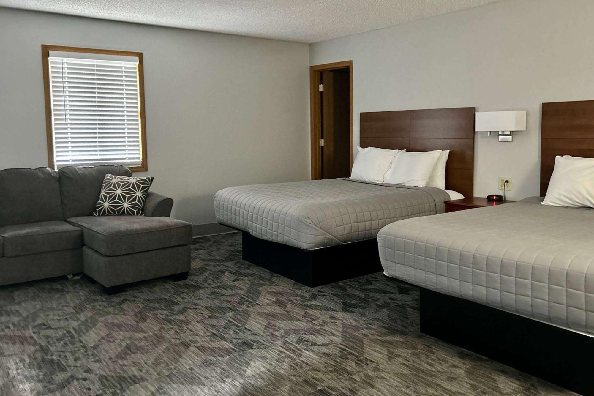 Travelodge By Wyndham South Motel Lincoln