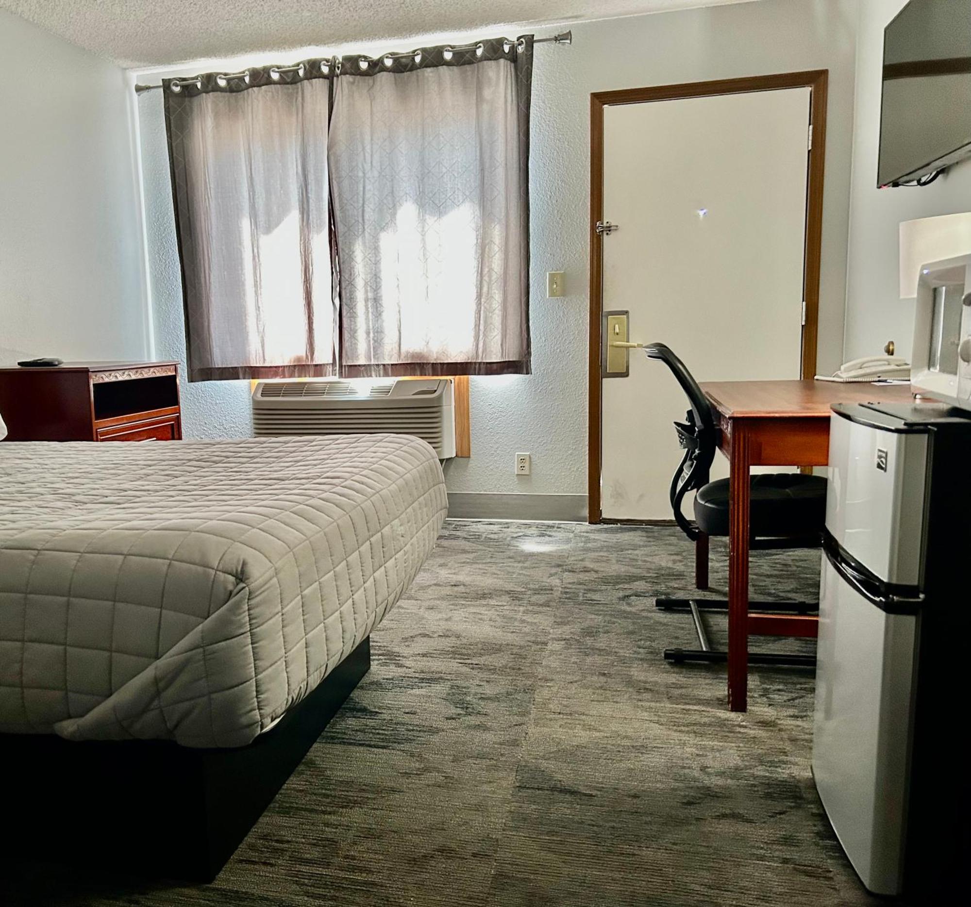 Motel Travelodge By Wyndham South 2*