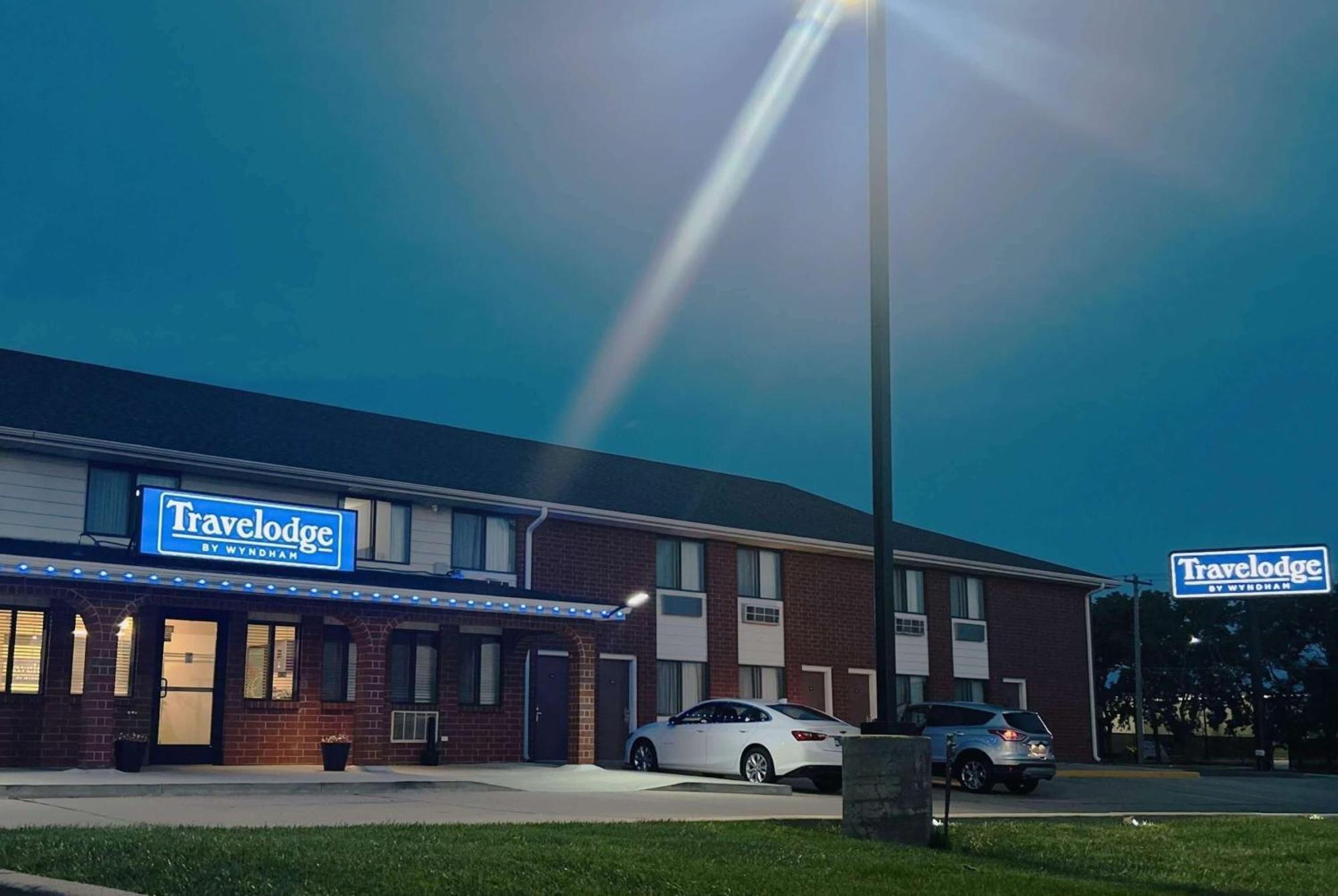 Motel Travelodge By Wyndham South 2*